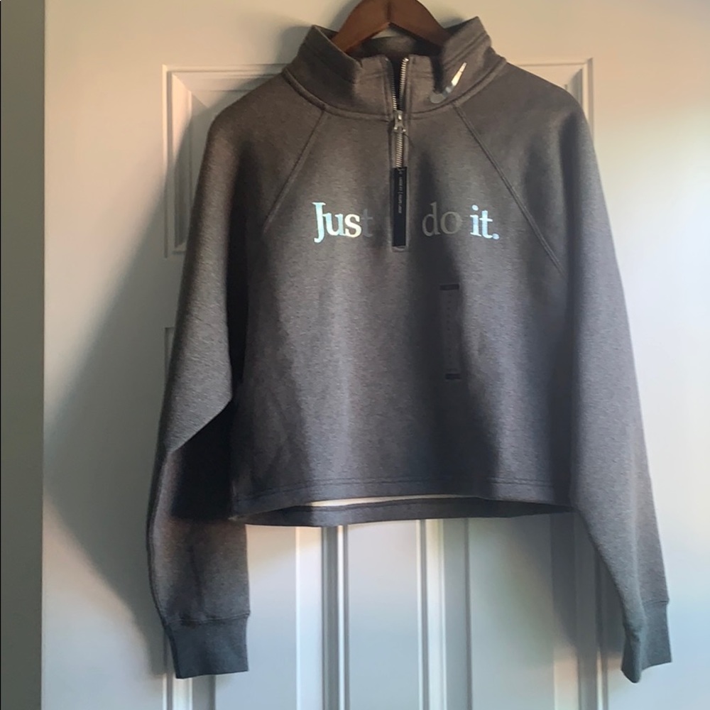 Nike Women’s Funnel-Neck 1/2-Zip Top Sportswear